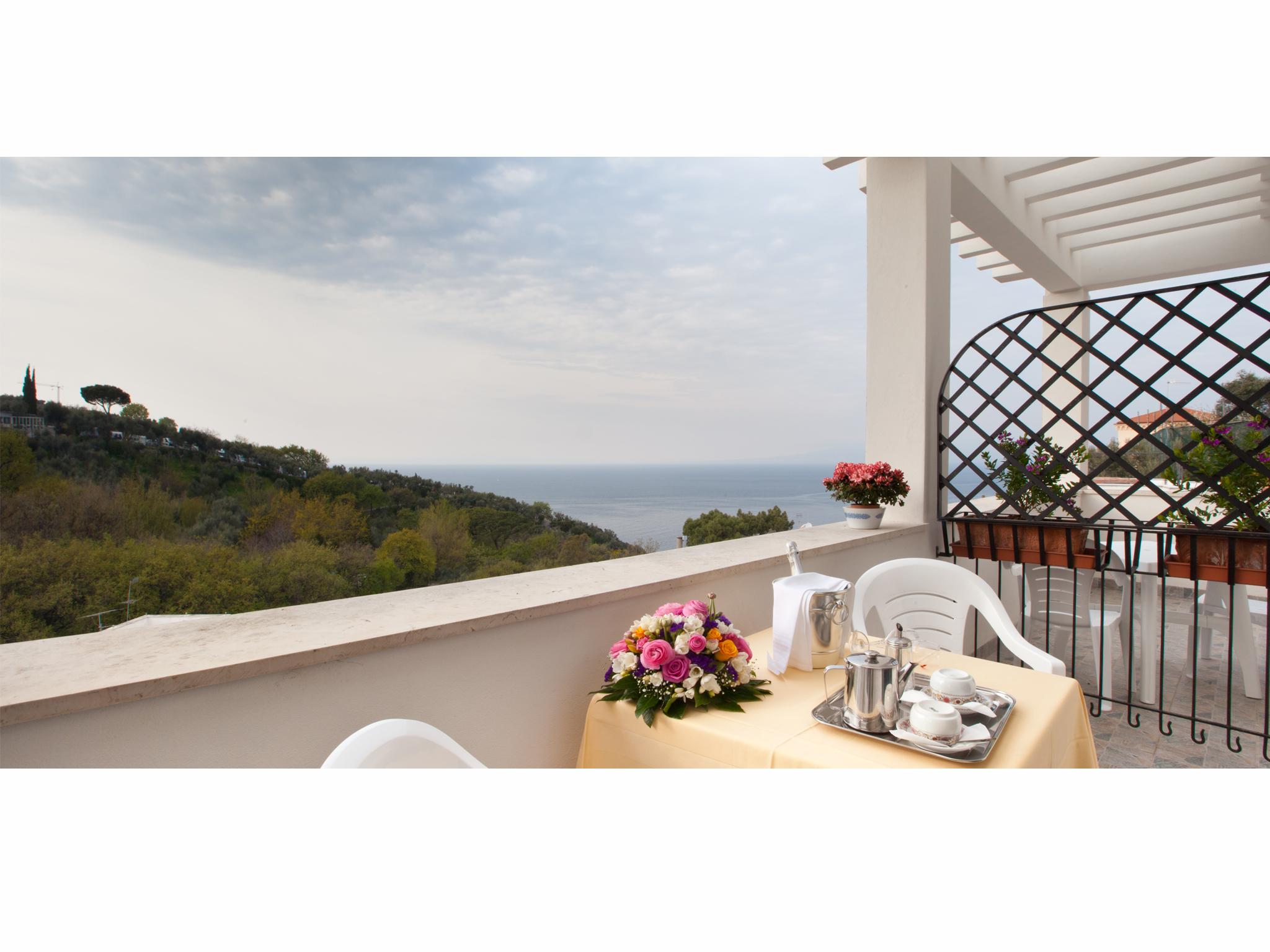 Hotel Britannia Сорренто Екстер'єр фото